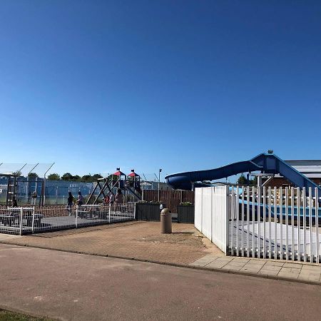 3 Bed 8 Berth Caravan In California Cliffs - M1 Great Yarmouth Luaran gambar